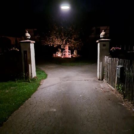 Monteur-Ferienwohnung Ot Naundorf Naundorf  Екстериор снимка